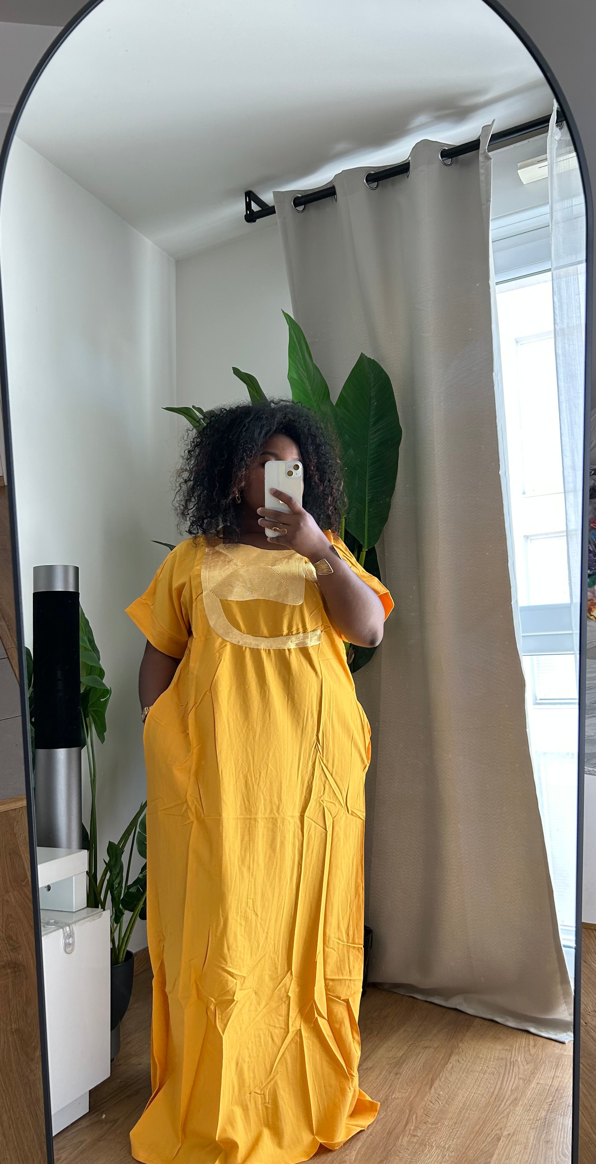 Robe détail doré