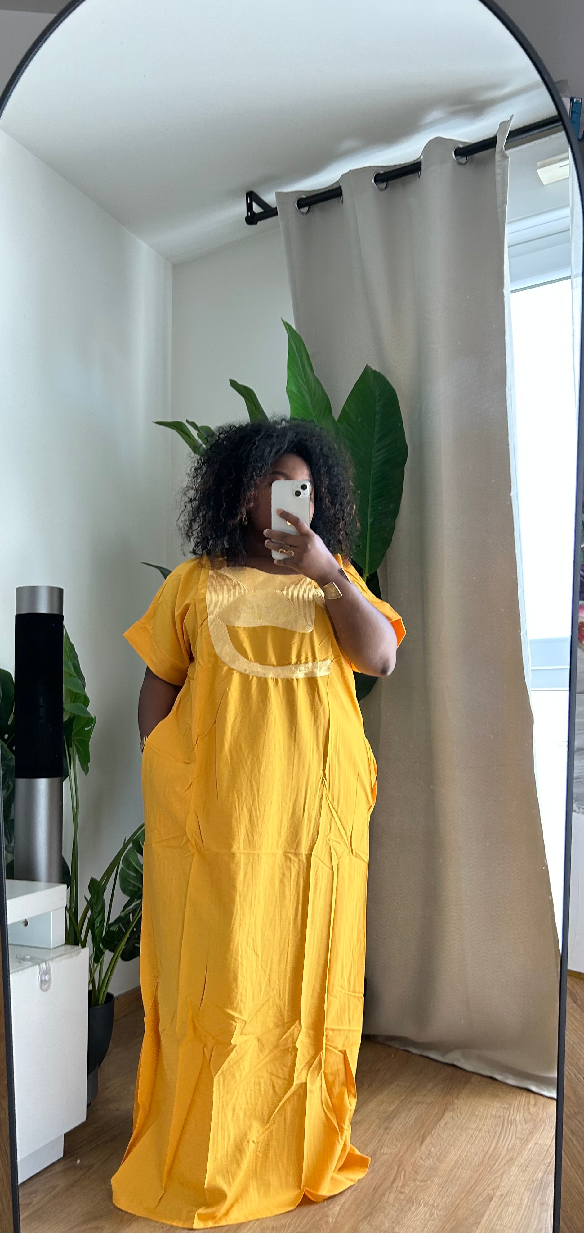 Robe détail doré